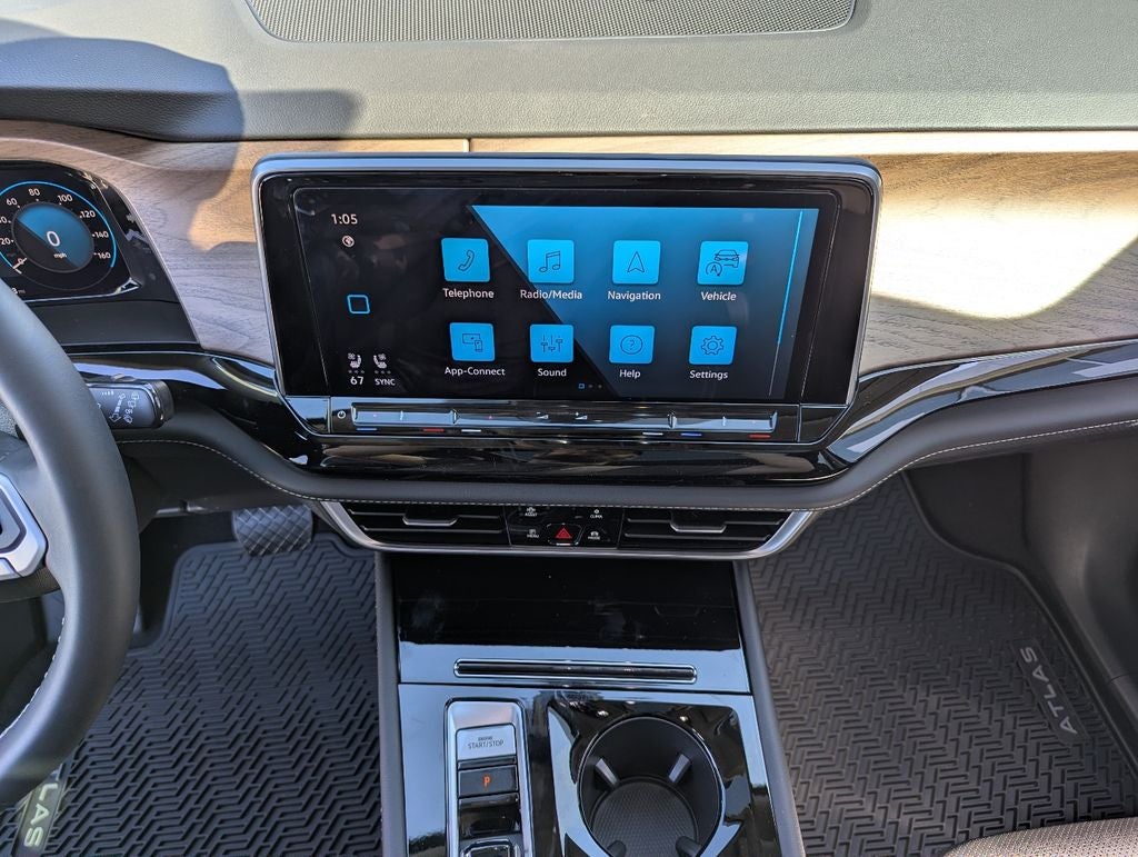 2026 Volkswagen Atlas 2.0T SE W/TECHNOLOGY
