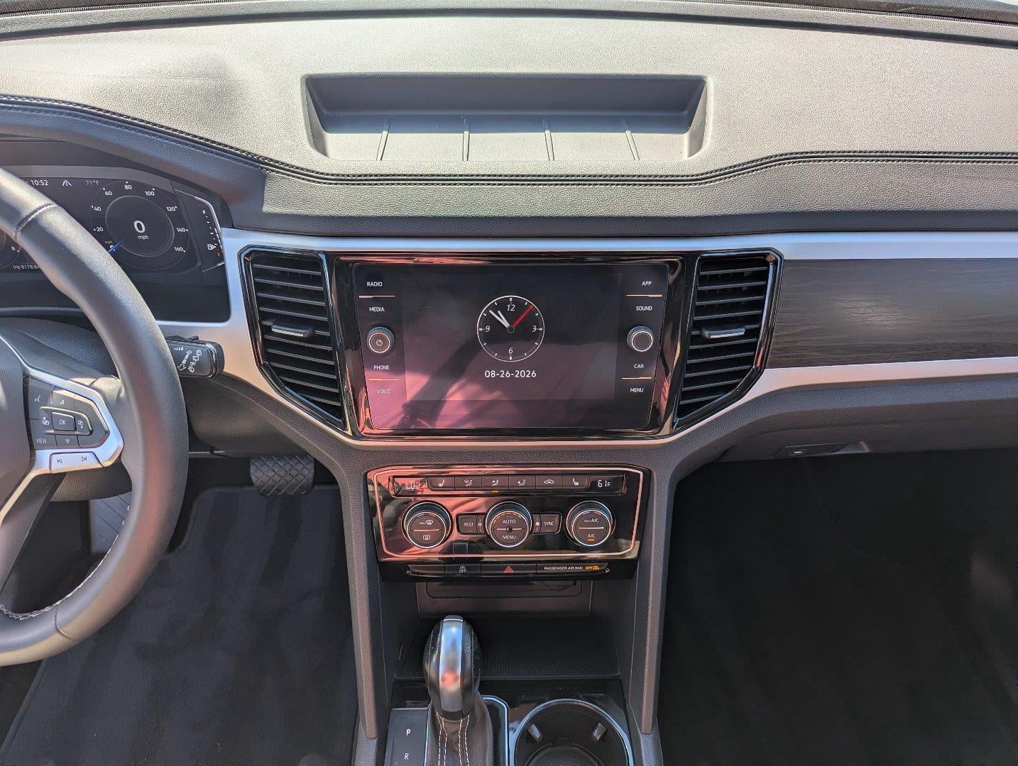 2022 Volkswagen Atlas 2.0T SE w/Technology