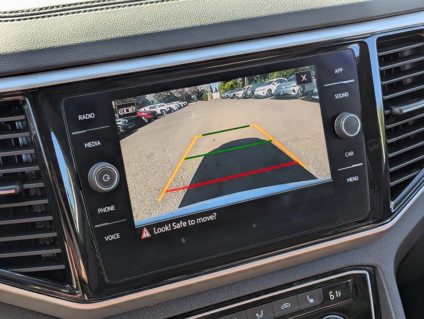 2022 Volkswagen Atlas 2.0T SE w/Technology