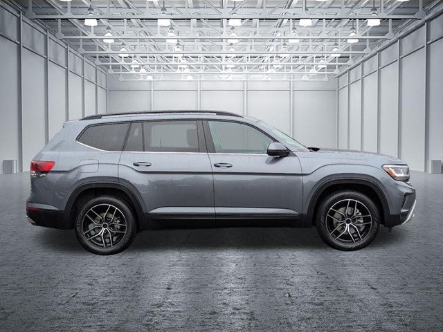 2021 Volkswagen Atlas 3.6L V6 SE w/Technology