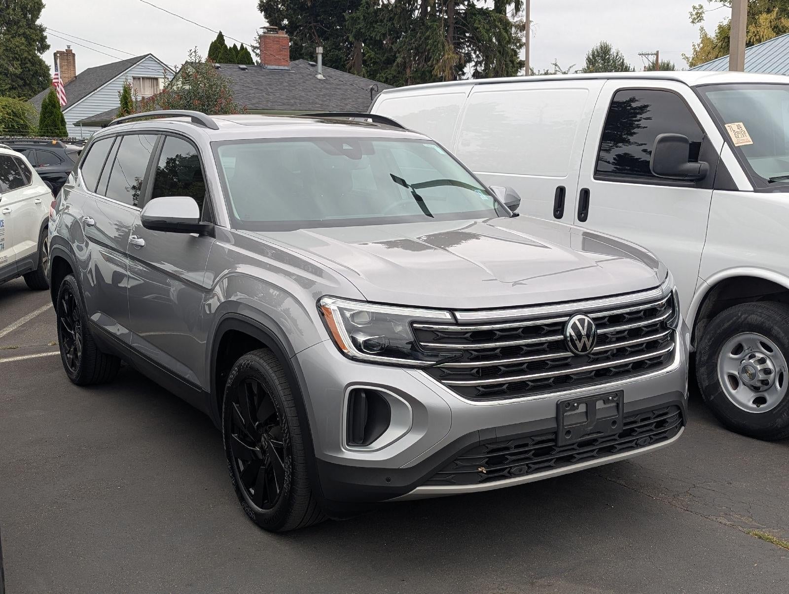 2024 Volkswagen Atlas 2.0T SE w/Technology