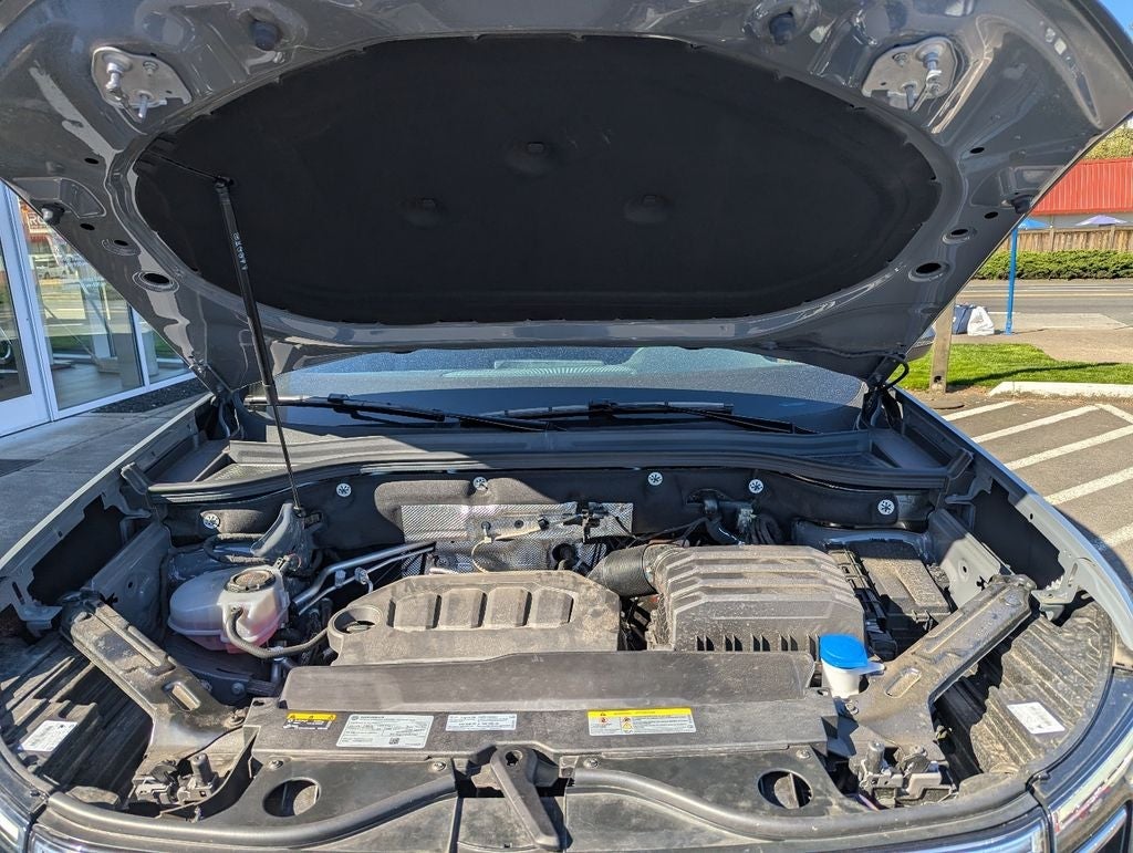 2025 Volkswagen Atlas 2.0T SE w/Technology