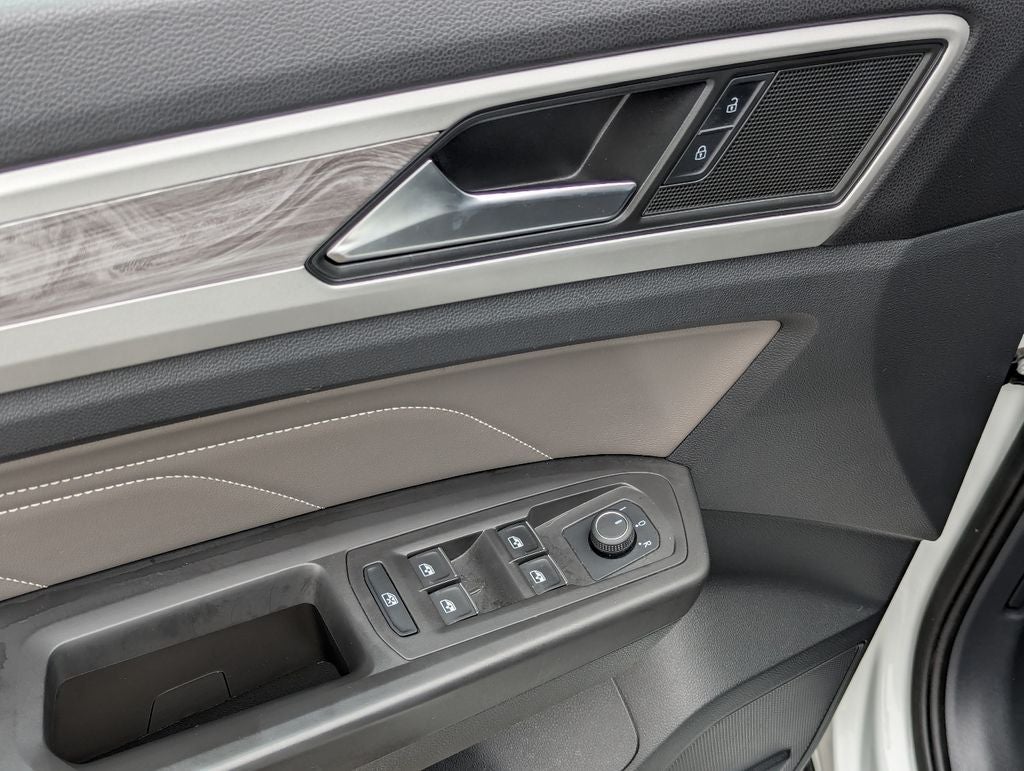 2023 Volkswagen Atlas Cross Sport 2.0T SE