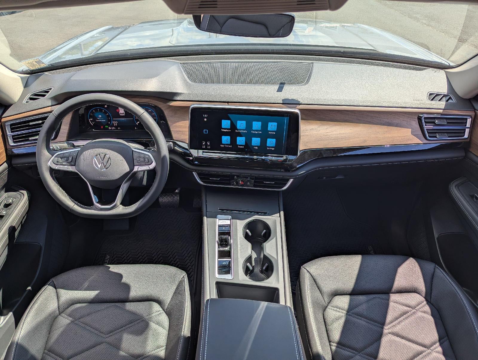 2026 Volkswagen Atlas 2.0T SE