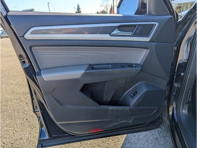 2022 Volkswagen Atlas Cross Sport 2.0T SEL R-Line