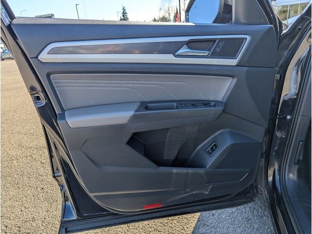 2022 Volkswagen Atlas Cross Sport 2.0T SEL R-Line