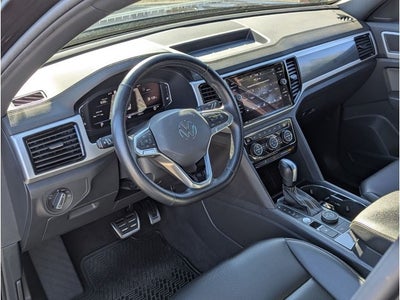 2022 Volkswagen Atlas Cross Sport 2.0T SEL R-Line