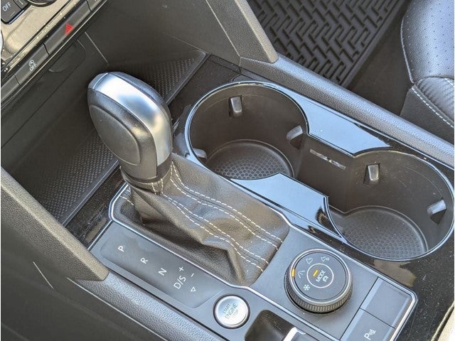 2022 Volkswagen Atlas Cross Sport 2.0T SEL R-Line