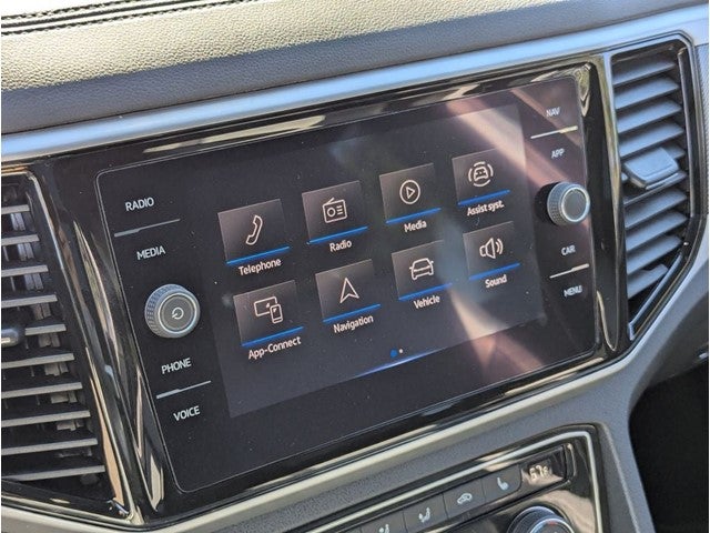 2022 Volkswagen Atlas Cross Sport 2.0T SEL R-Line