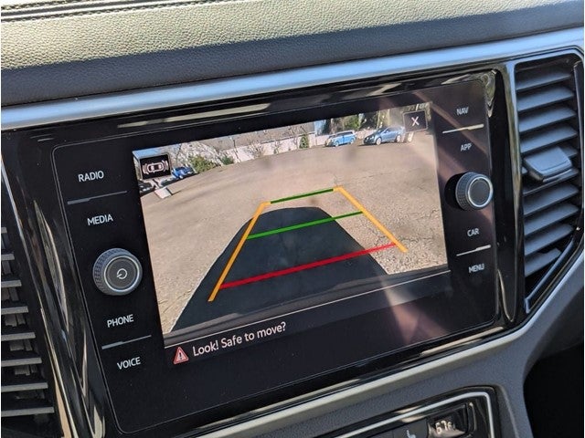 2022 Volkswagen Atlas Cross Sport 2.0T SEL R-Line