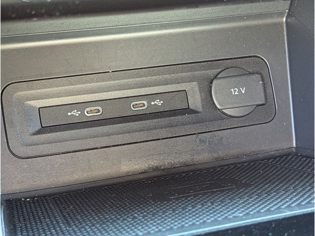 2022 Volkswagen Atlas Cross Sport 2.0T SEL R-Line