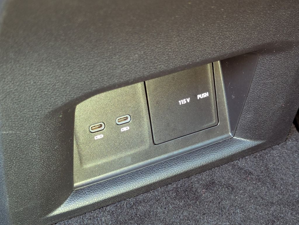 2022 Volkswagen Atlas Cross Sport 2.0T SEL R-Line