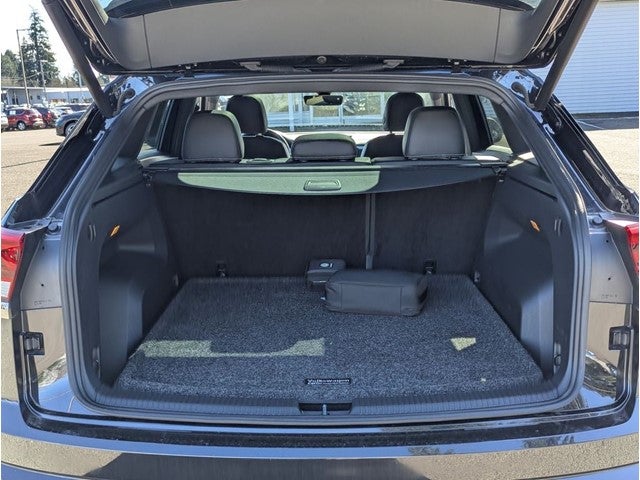 2022 Volkswagen Atlas Cross Sport 2.0T SEL R-Line