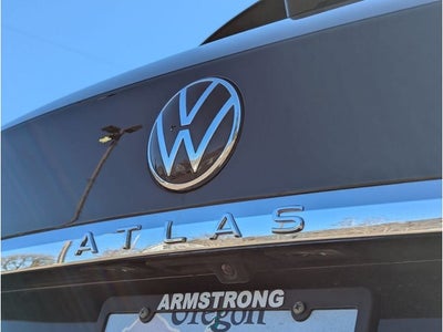 2022 Volkswagen Atlas Cross Sport 2.0T SEL R-Line