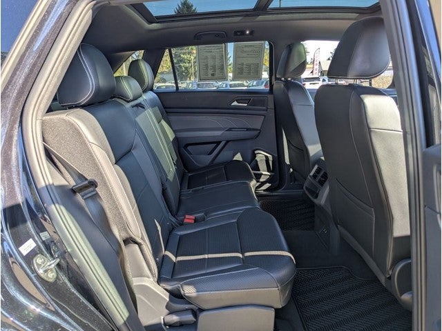 2022 Volkswagen Atlas Cross Sport 2.0T SEL R-Line