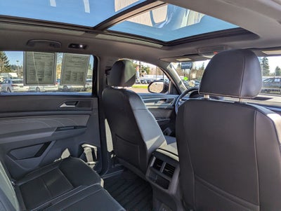 2022 Volkswagen Atlas Cross Sport 2.0T SEL R-Line