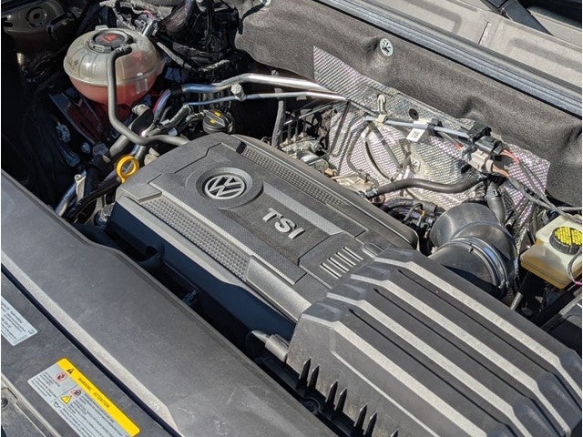 2022 Volkswagen Atlas Cross Sport 2.0T SEL R-Line