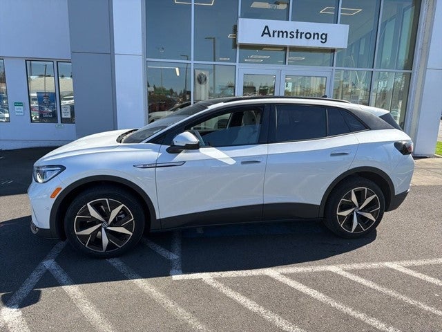 Used 2023 Volkswagen ID.4 PRO S with VIN 1V2WNPE88PC055127 for sale in Gladstone, OR