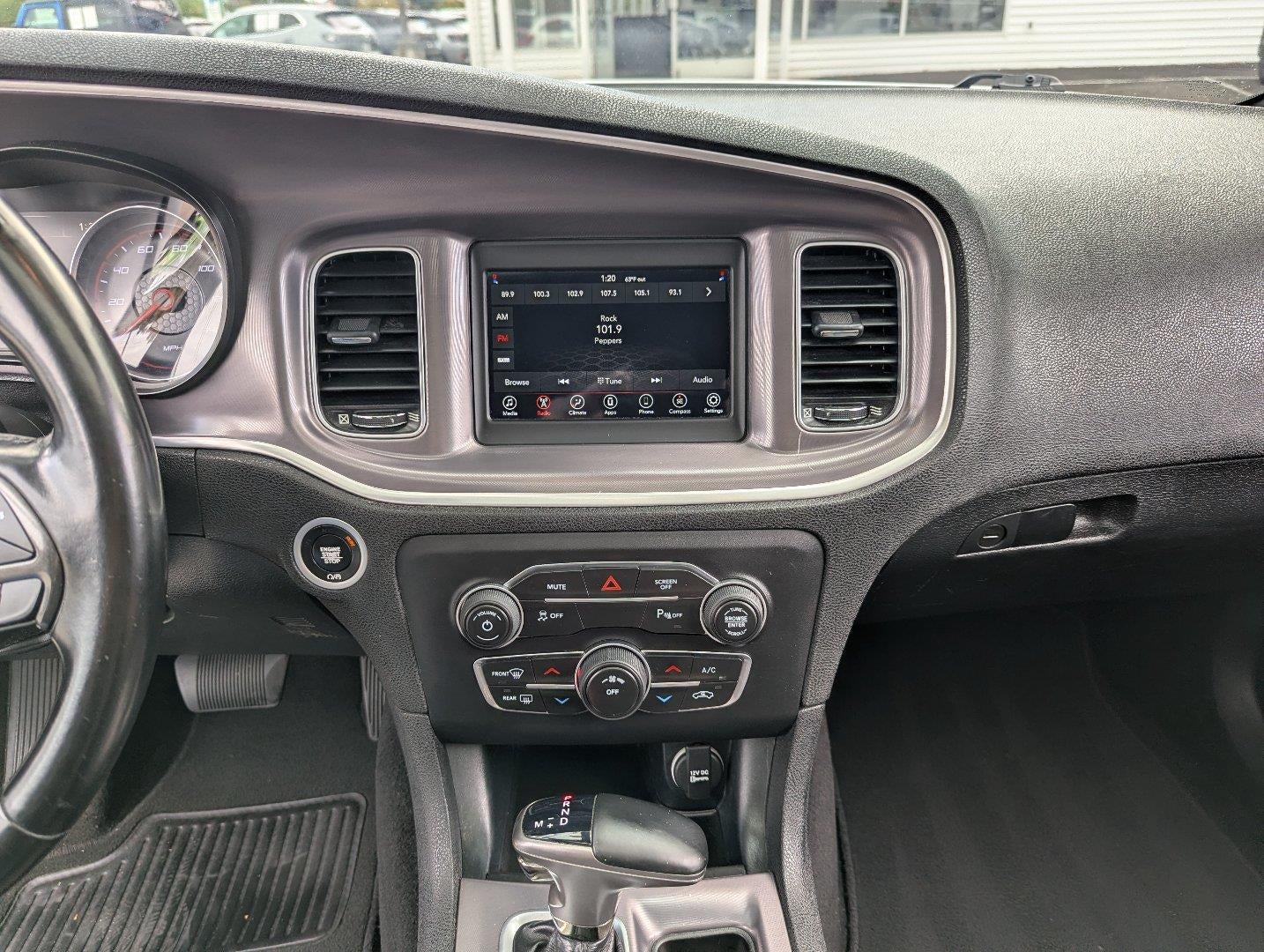 2019 Dodge Charger SXT