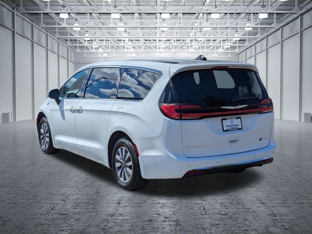 2023 Chrysler Pacifica Hybrid Touring L