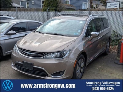 2018 Chrysler Pacifica Hybrid Limited