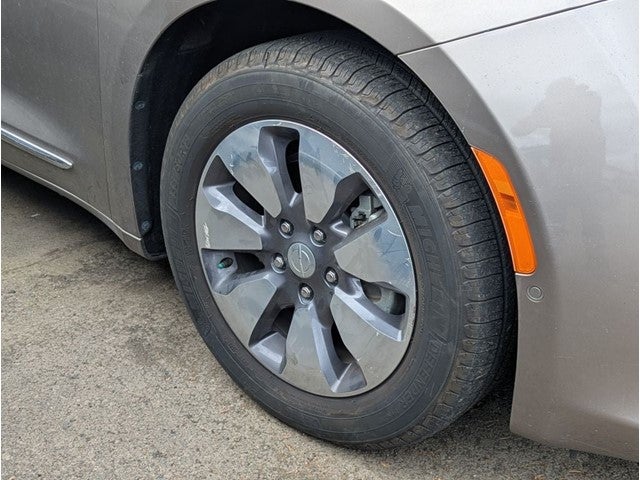 2018 Chrysler Pacifica Hybrid Limited