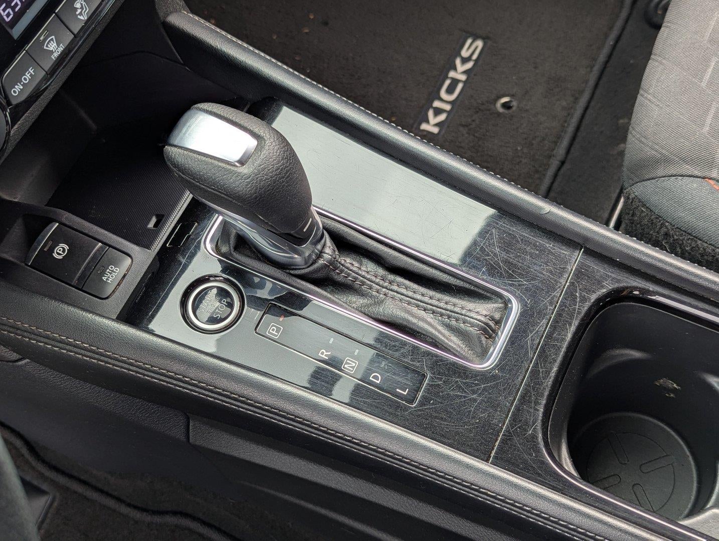 2024 Nissan KICKS SR FWD