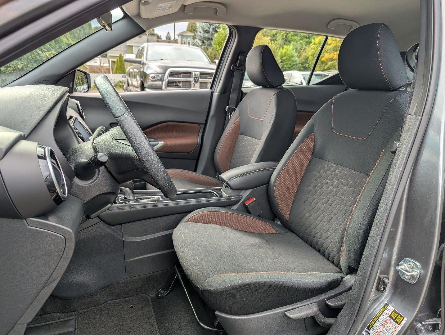2024 Nissan KICKS SR FWD