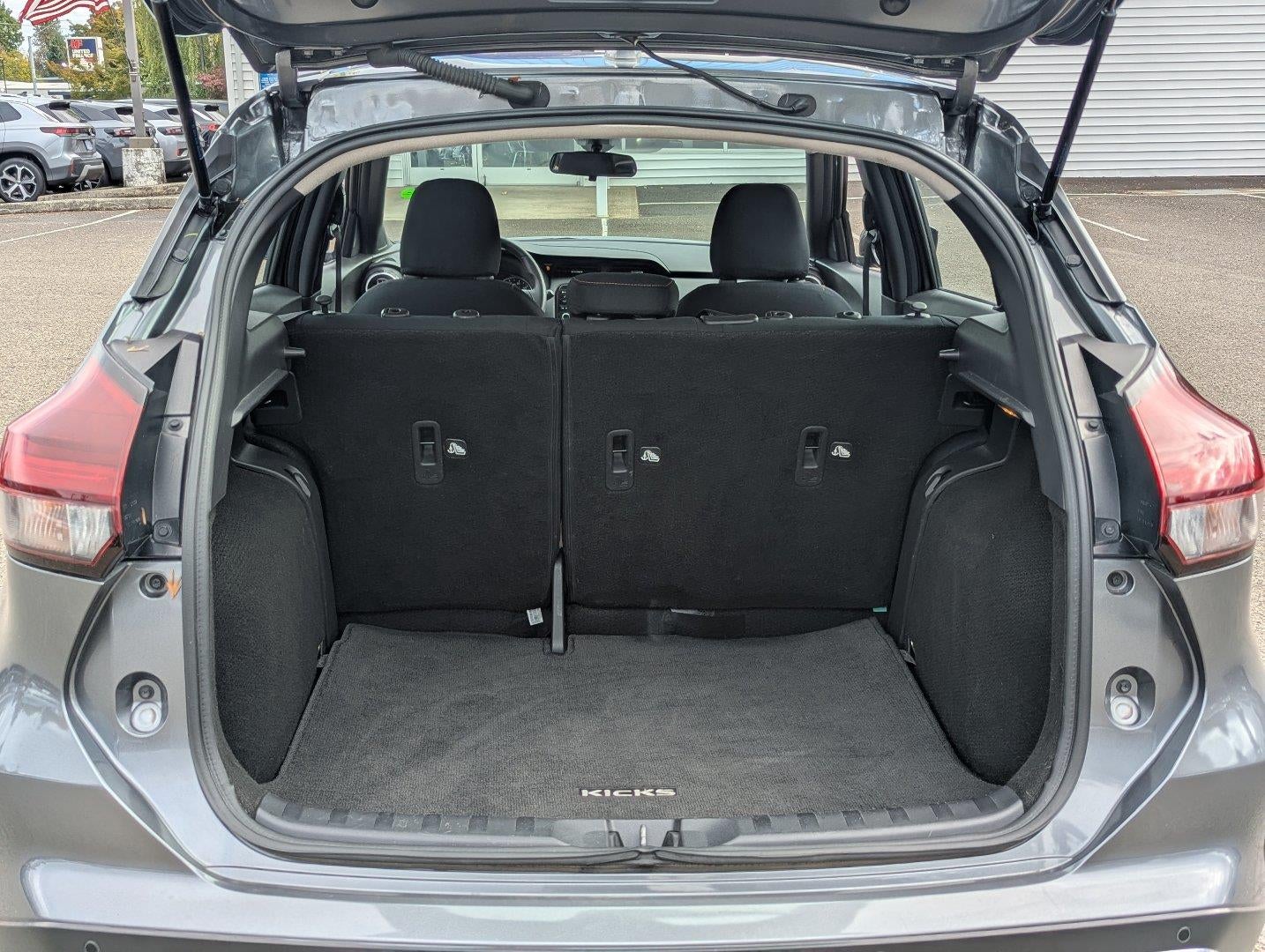 2024 Nissan KICKS SR FWD