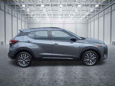 2024 Nissan KICKS SR FWD