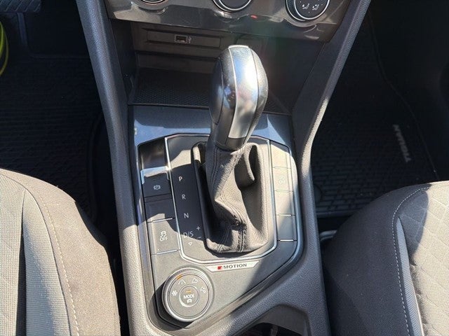 2018 Volkswagen Tiguan S