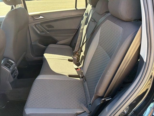 2018 Volkswagen Tiguan S