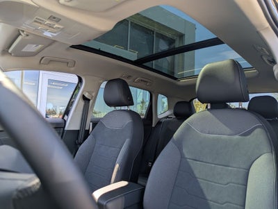 2026 Volkswagen Taos 1.5T SE Black