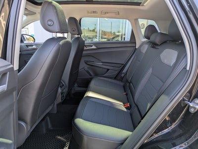 2026 Volkswagen Taos 1.5T SE Black
