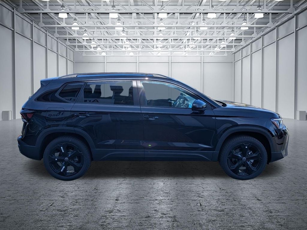 2026 Volkswagen Taos 1.5T SE Black