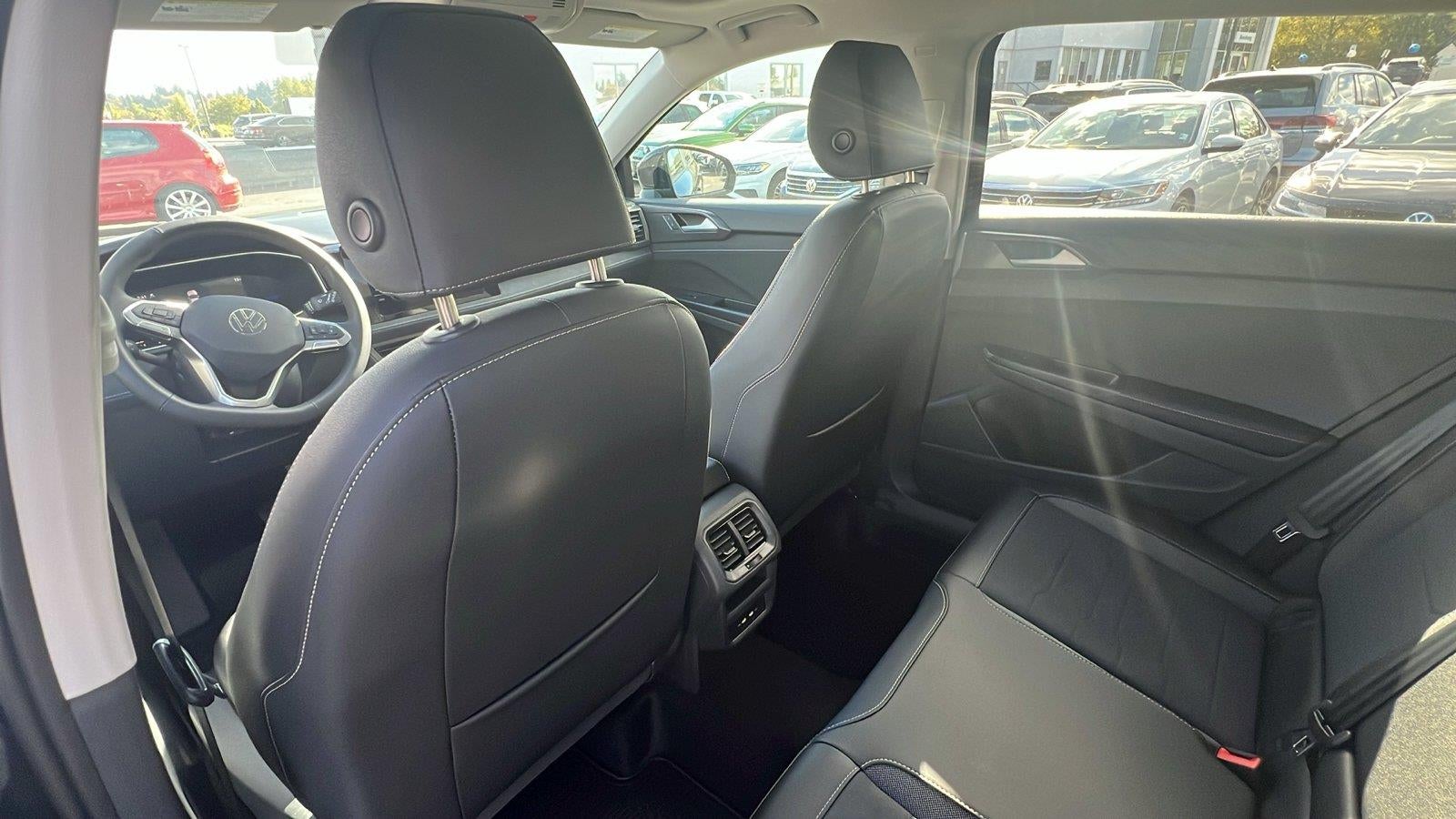 2027 Volkswagen Taos 1.5T SE Black