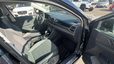 2027 Volkswagen Taos 1.5T SE Black
