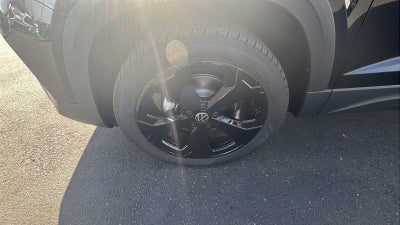 2027 Volkswagen Taos 1.5T SE Black