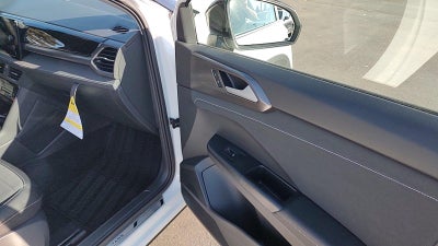 2027 Volkswagen Taos 1.5T SE Black