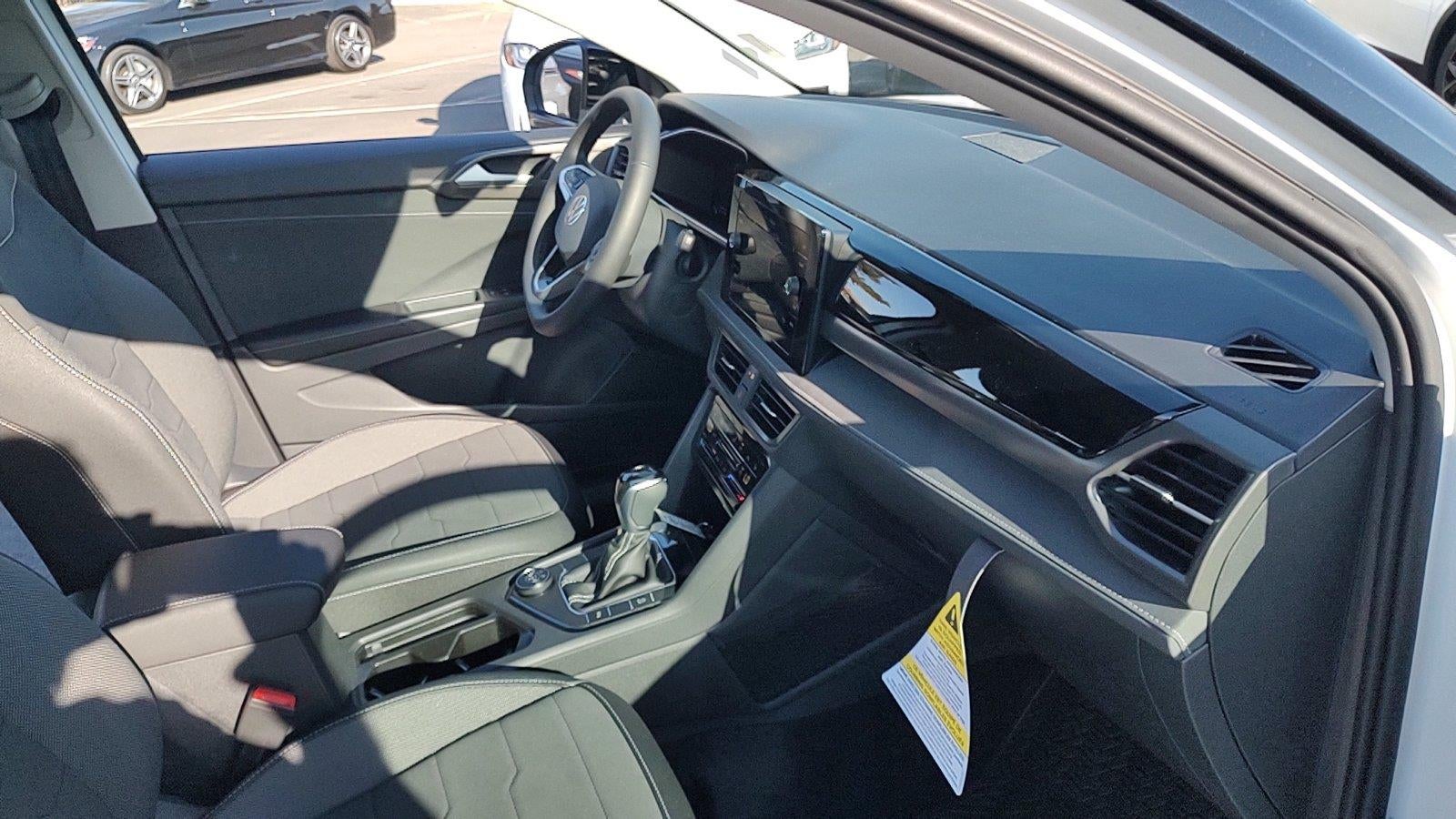 2027 Volkswagen Taos 1.5T SE Black