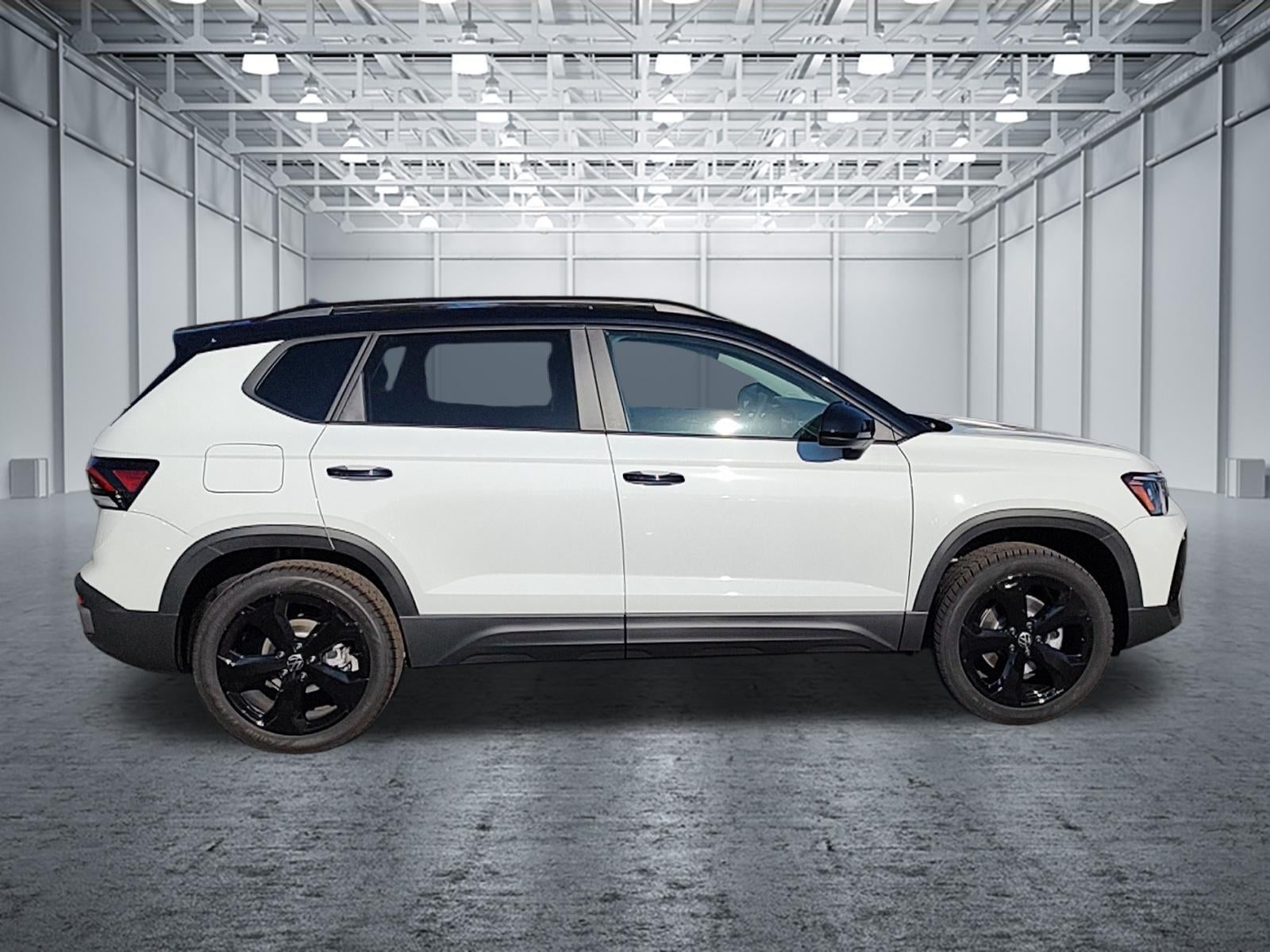 2027 Volkswagen Taos 1.5T SE Black