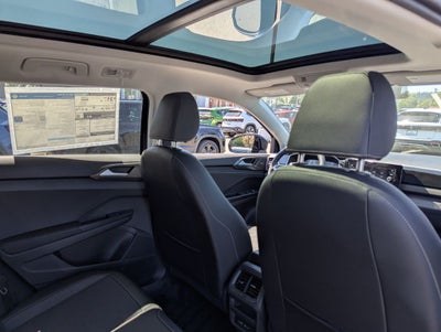 2026 Volkswagen Taos 1.5T SE Black