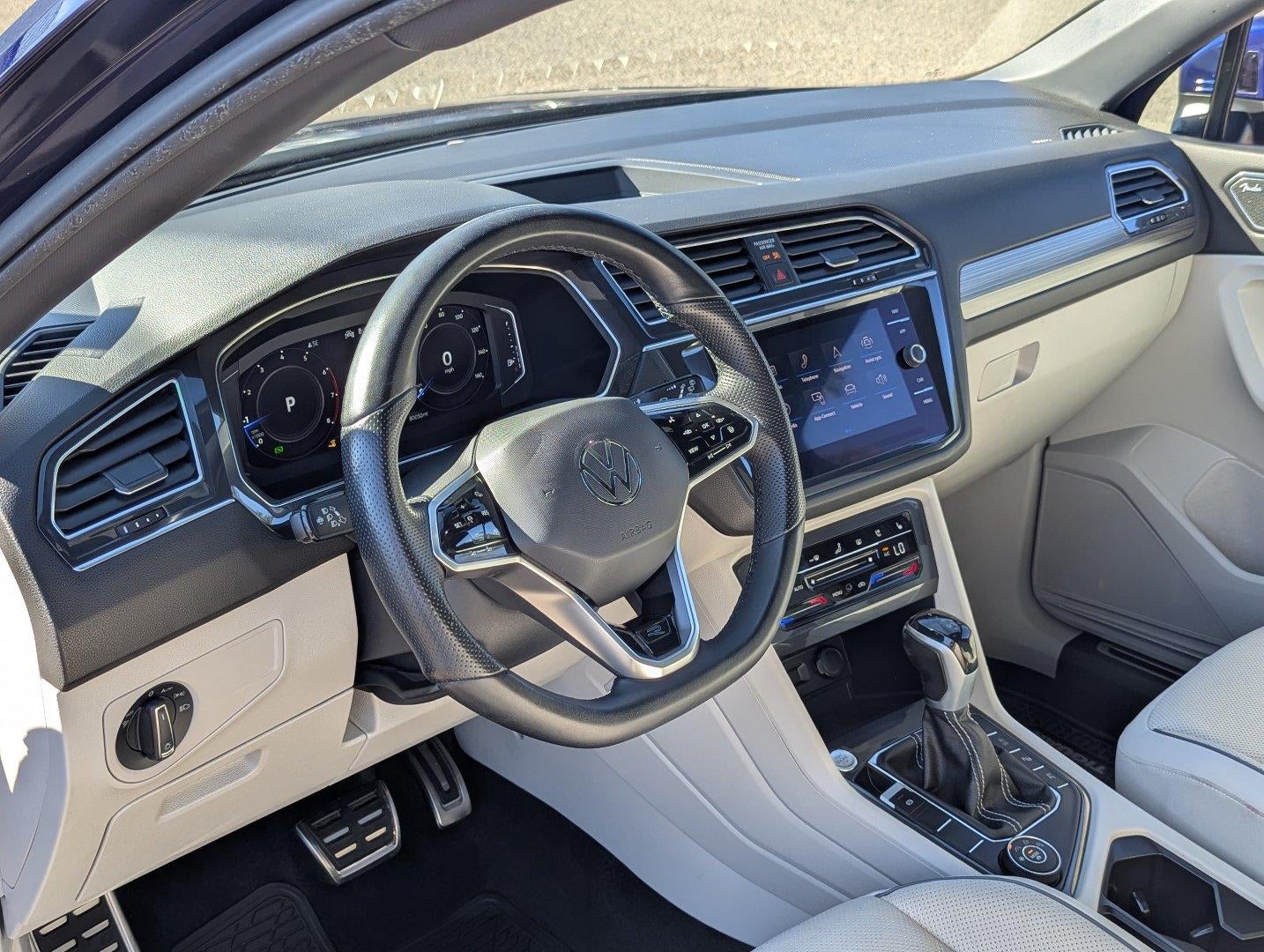 2022 Volkswagen Tiguan SEL R-Line