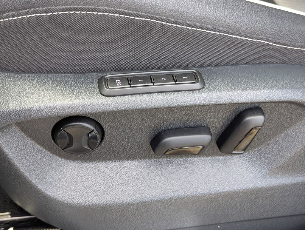 2022 Volkswagen Tiguan 2.0T SEL R-Line