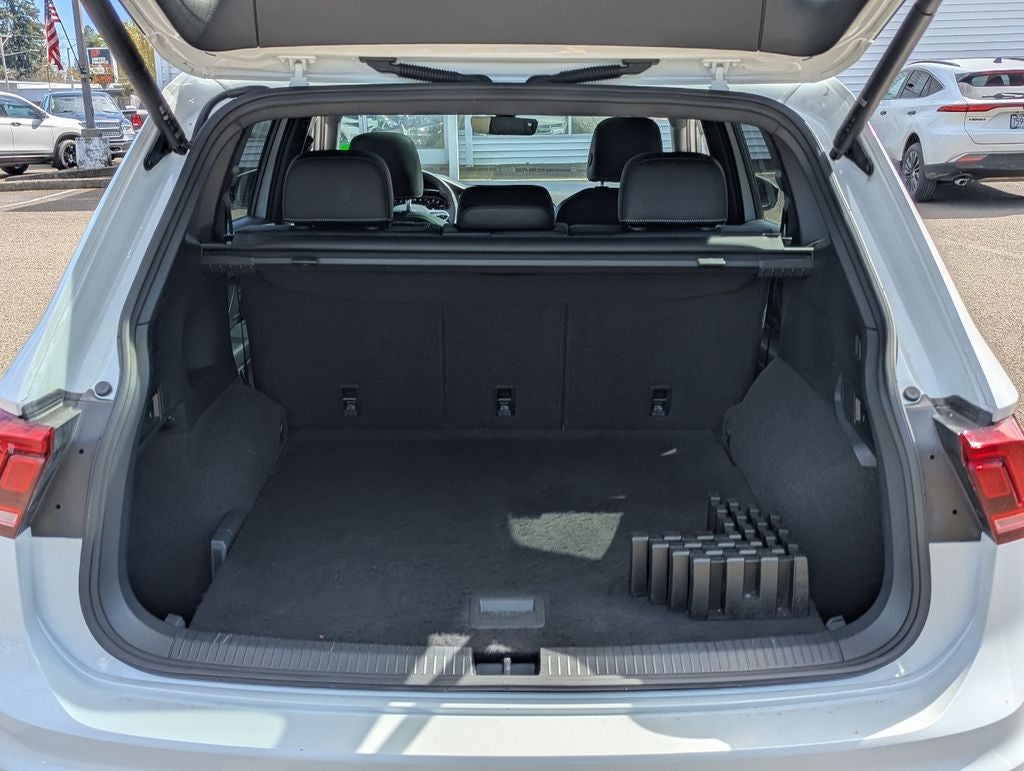 2022 Volkswagen Tiguan 2.0T SEL R-Line