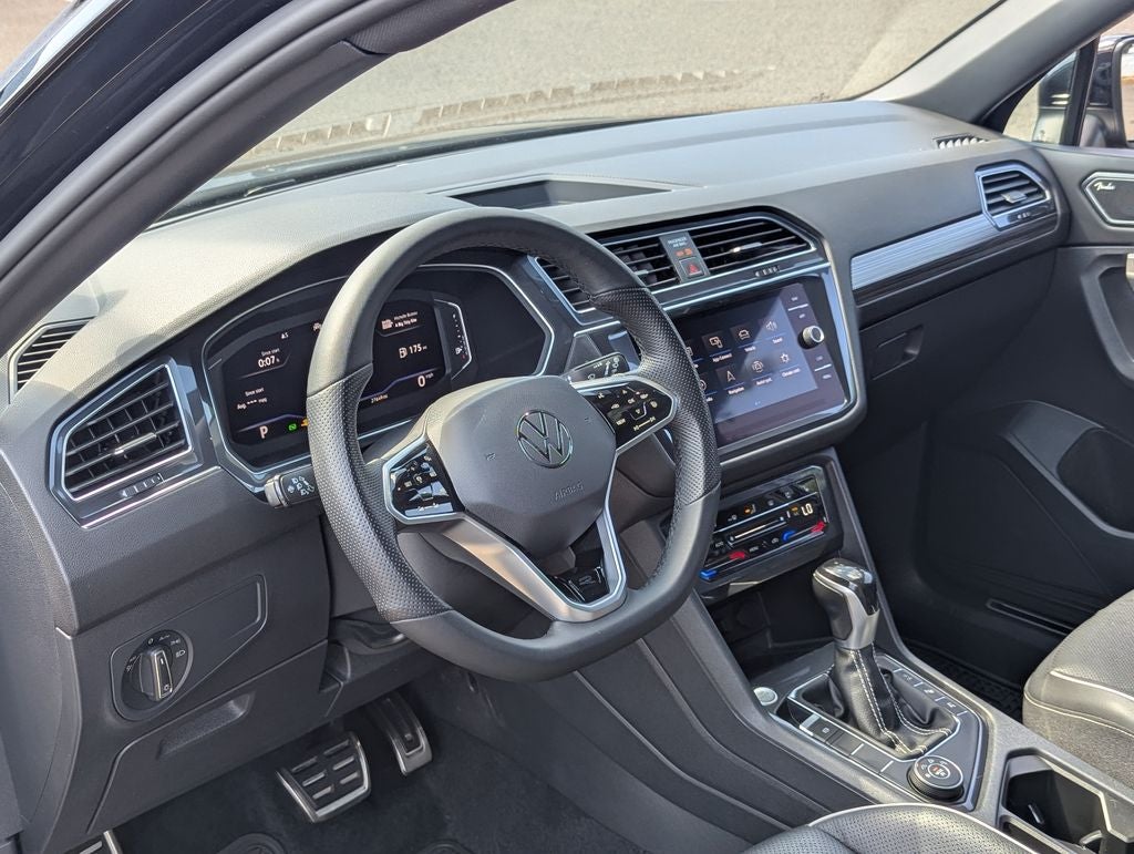 2022 Volkswagen Tiguan 2.0T SEL R-Line