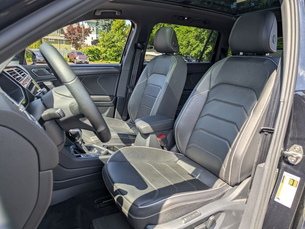 2022 Volkswagen Tiguan 2.0T SEL R-Line