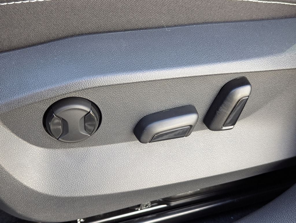 2026 Volkswagen Taos 1.5T SEL