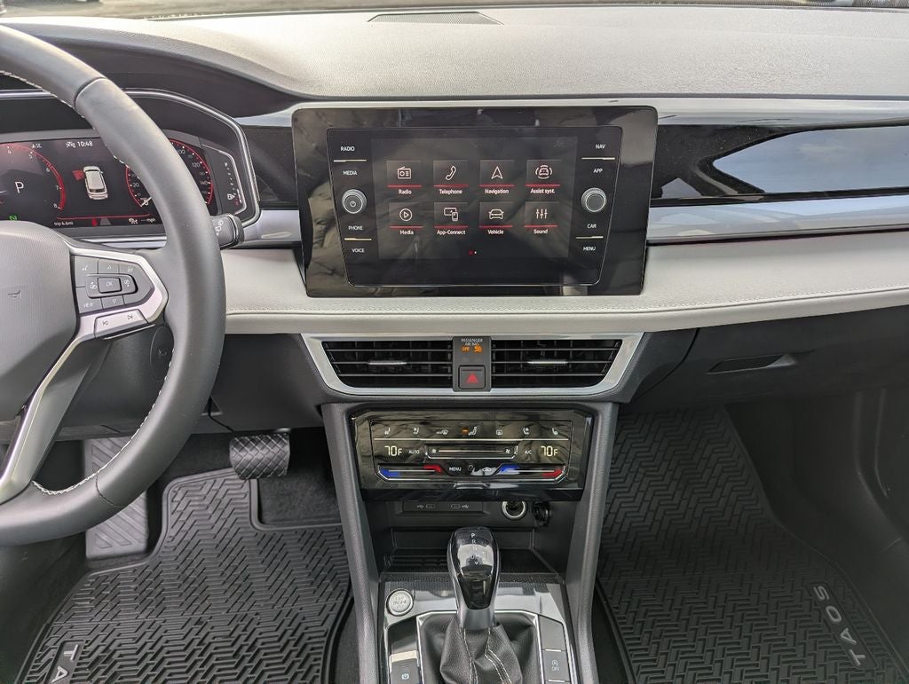 2026 Volkswagen Taos 1.5T SEL