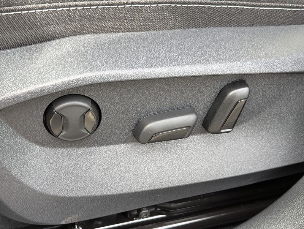 2026 Volkswagen Taos 1.5T SEL